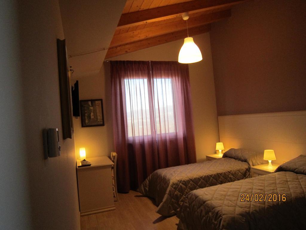 La Radice Hotel Paganica Bagian luar foto